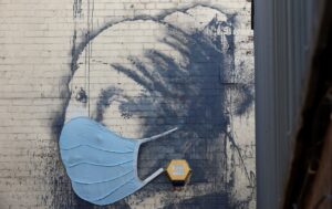 2020-04-23T124726Z_1094895615_RC2CAG9CTANI_RTRMADP_3_HEALTH-CORONAVIRUS-ART-BANKSY-1