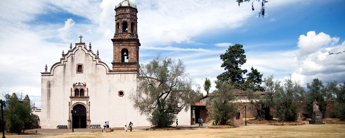 tzintzuntzan-michoacan-iglesia-pueblo-magico-dp