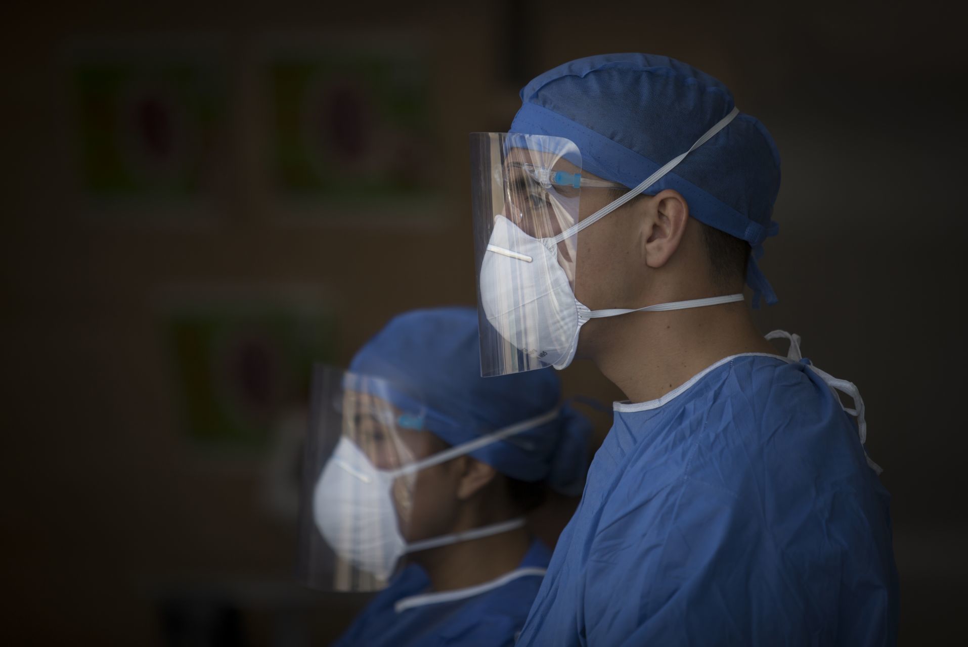 Instalan filtros en hospitales del IMSS para detectar personas que respeten sintomas de Covid-19