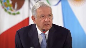 AMLO-18