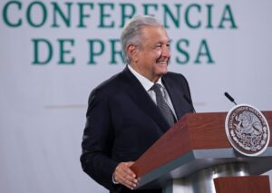 López Obrador critica que las grandes potencias aumenten extracción de crudo