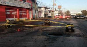 avenida-importante-de-toluca-presente-cierre-por-aparente-socavon-2