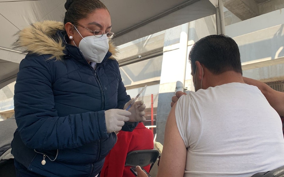 pobladores-esperan-pacientes-turno-monserrat