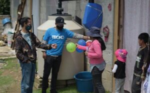 hemos-construido-viviendas-de-emergencia