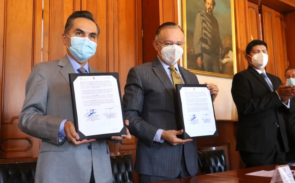 ayuntamiento-firmo-convenio-contraloria-estatal