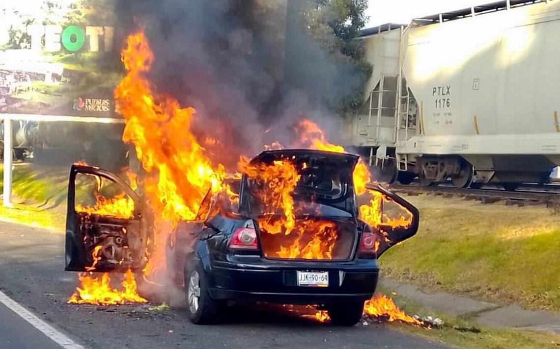 Auto quemado