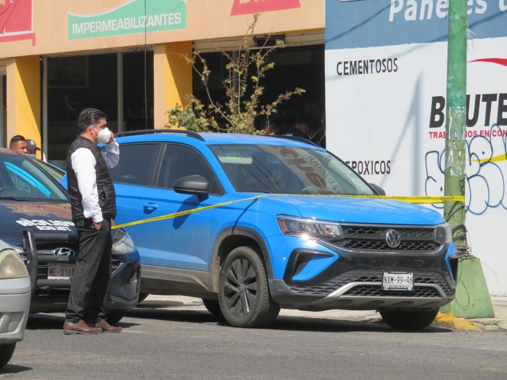Hombre-sin-vida-en-su-automovil-Toluca