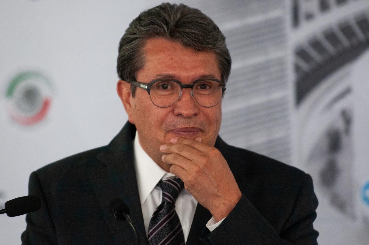 Ricardo Monreal, coordinador de los senadores de Morena, opina sobre la situación de Santiago Nieto, quien presentara su renuncia luego de que se difundieran imágenes de su boda en Guatemala.