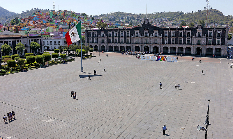 Plaza-de-los-Martires-01