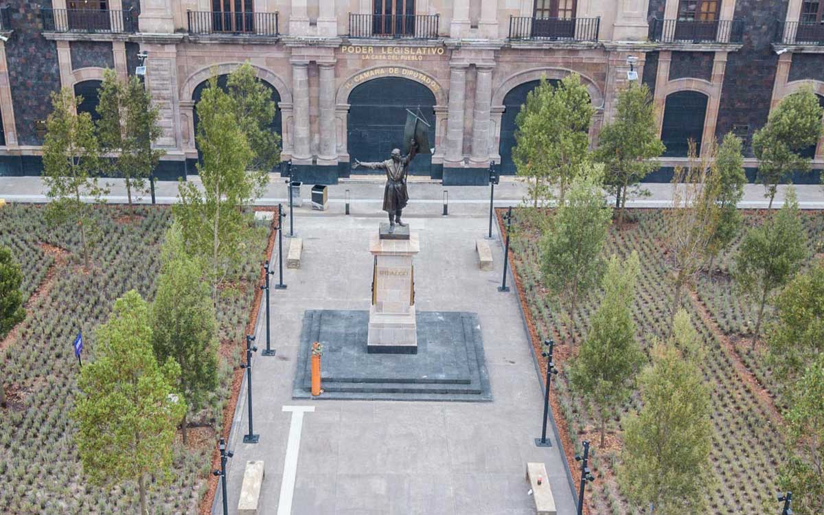 plaza-de-los-martires-en-toluca
