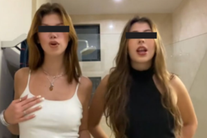 dosimplicadosenataqueavalentina--